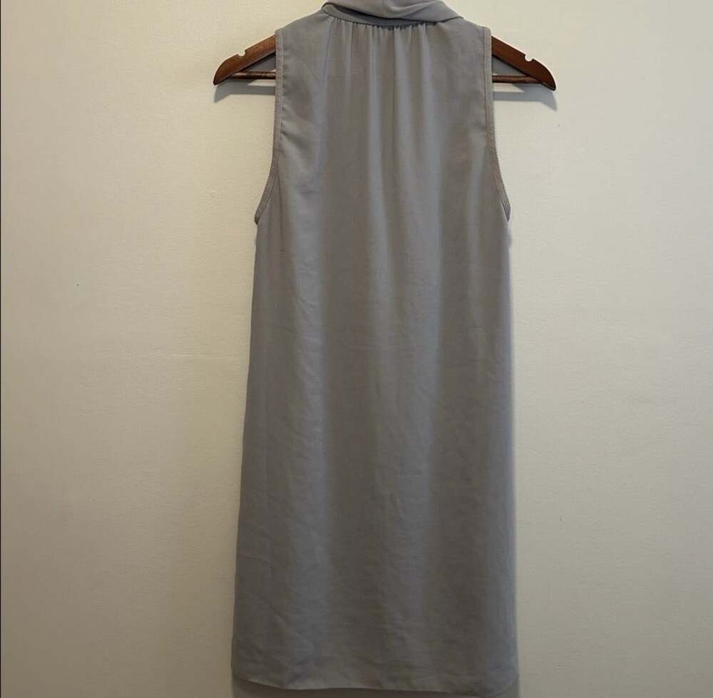 Aritzia Wilfred Sabine Dress Sleeveless Faux Wrap Size Medium Grey - Picture 5 of 6